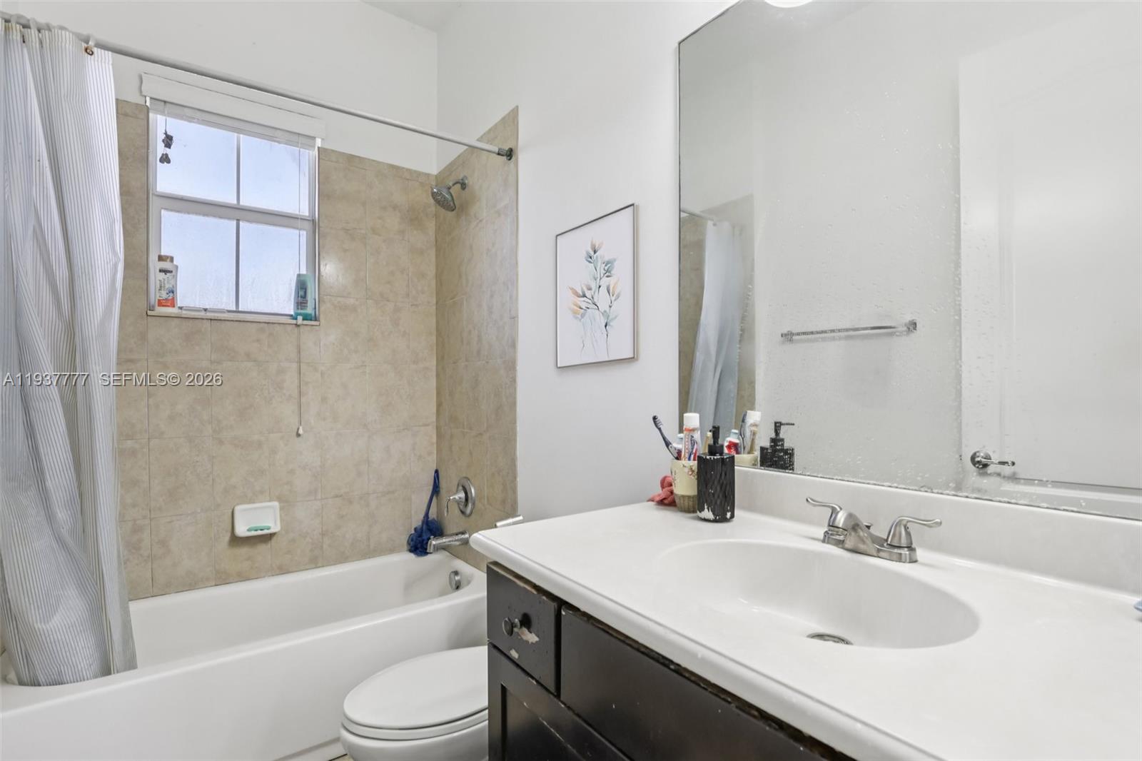 TARALYNE OAKS - Residential