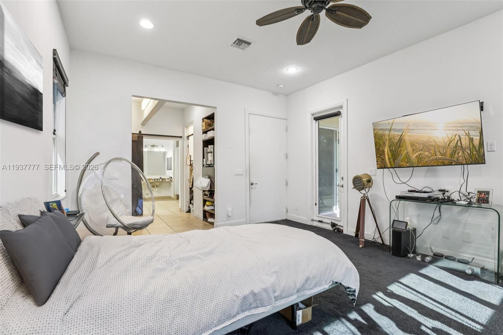 TARALYNE OAKS - Residential