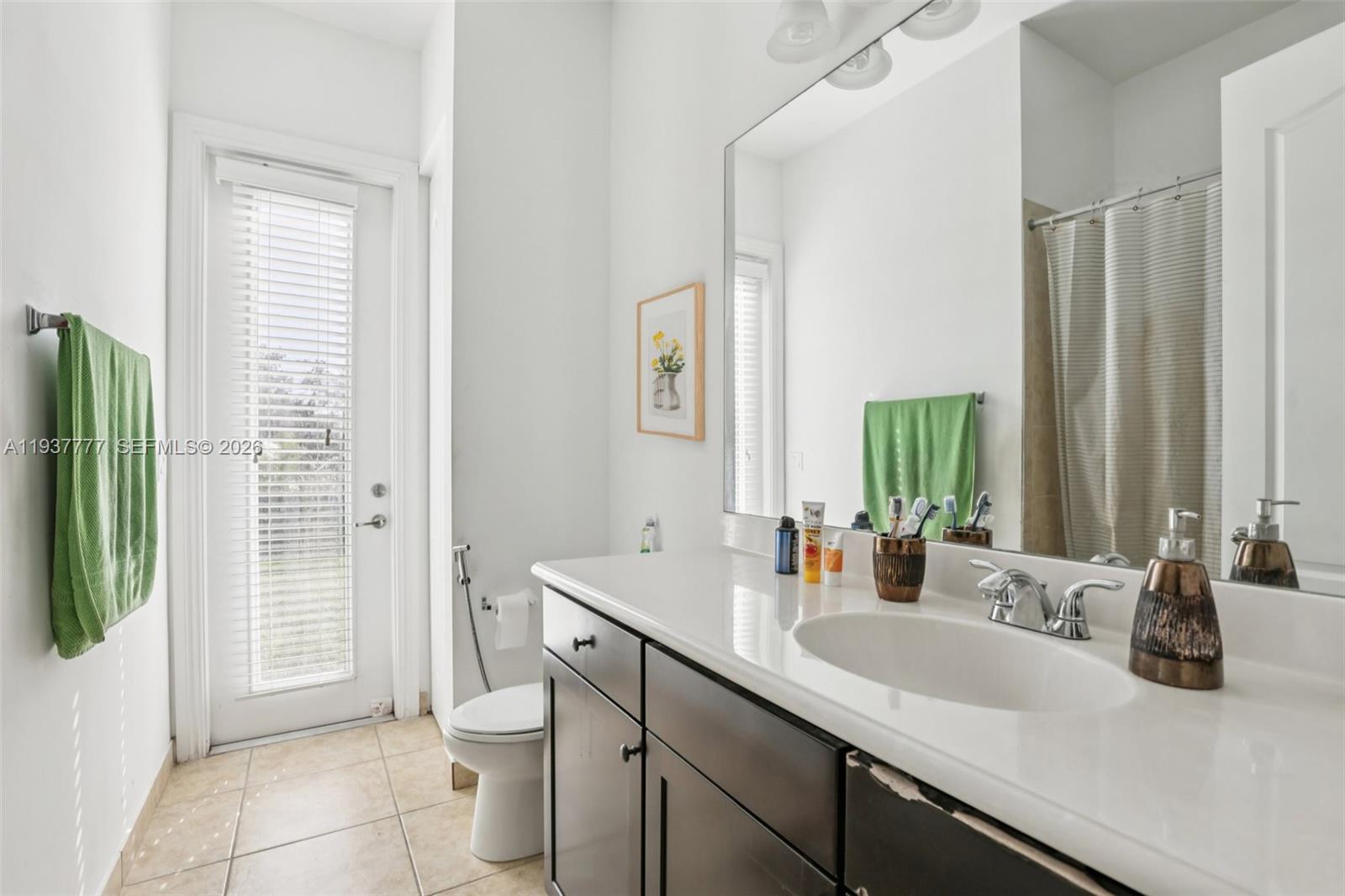 TARALYNE OAKS - Residential