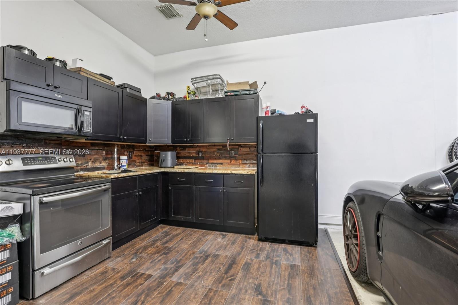 TARALYNE OAKS - Residential