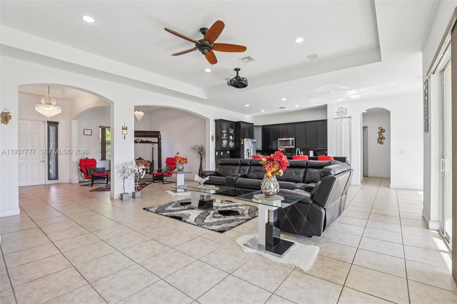 TARALYNE OAKS - Residential