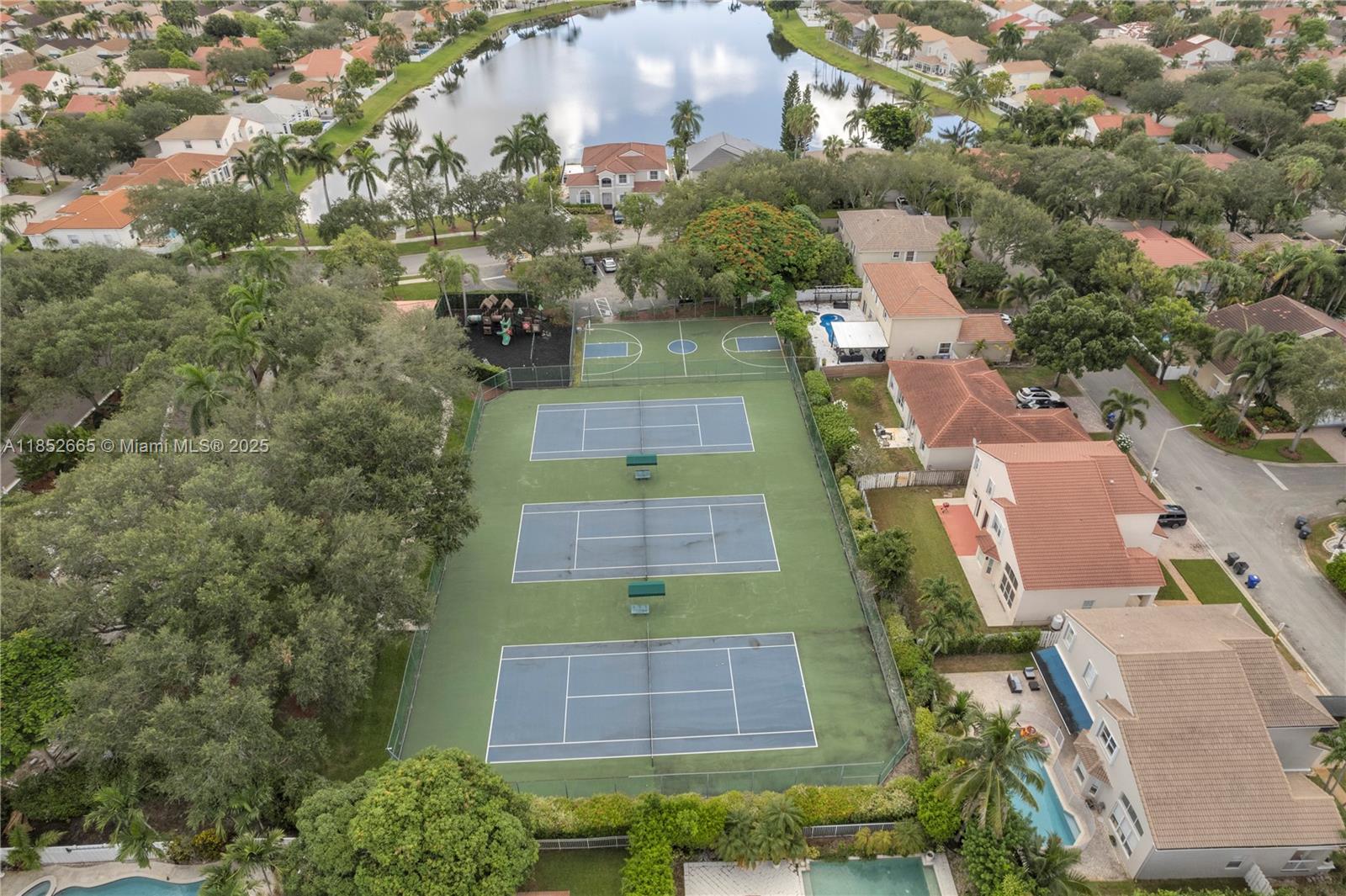 BANYAN OAKRIDGE PLAT - Residential