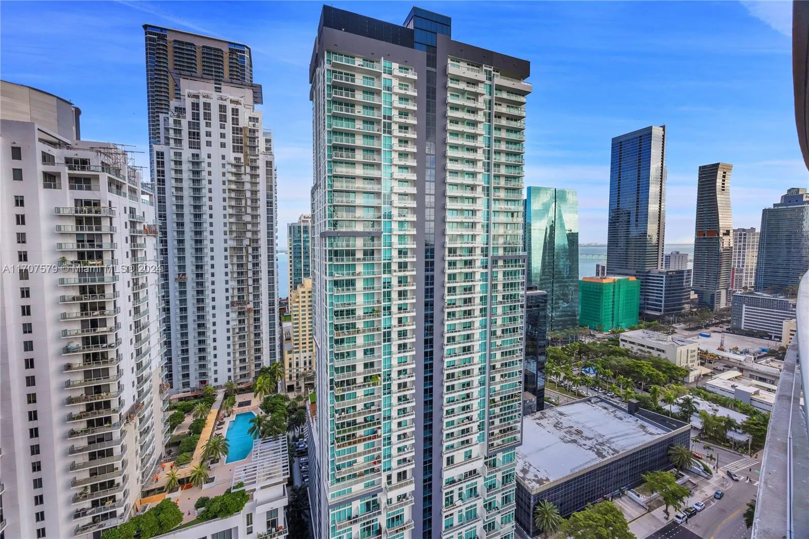 Miami, Florida 33130, United States, 2 Bedrooms Bedrooms, ,2 BathroomsBathrooms,Residential,Active,27175