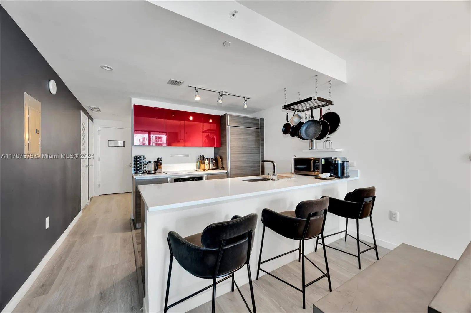 Miami, Florida 33130, United States, 2 Bedrooms Bedrooms, ,2 BathroomsBathrooms,Residential,Active,27175