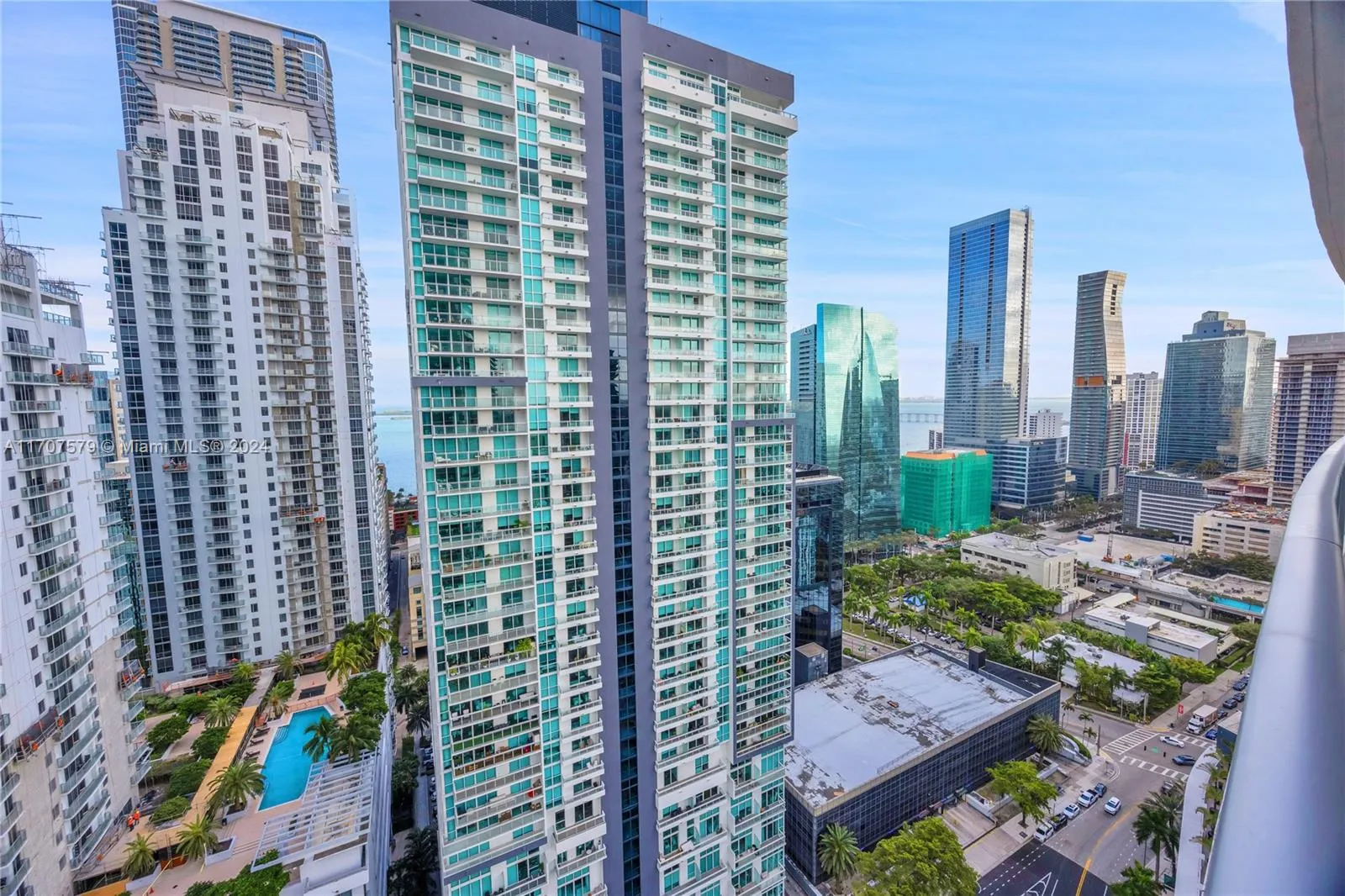 Miami, Florida 33130, United States, 2 Bedrooms Bedrooms, ,2 BathroomsBathrooms,Residential,Active,27175