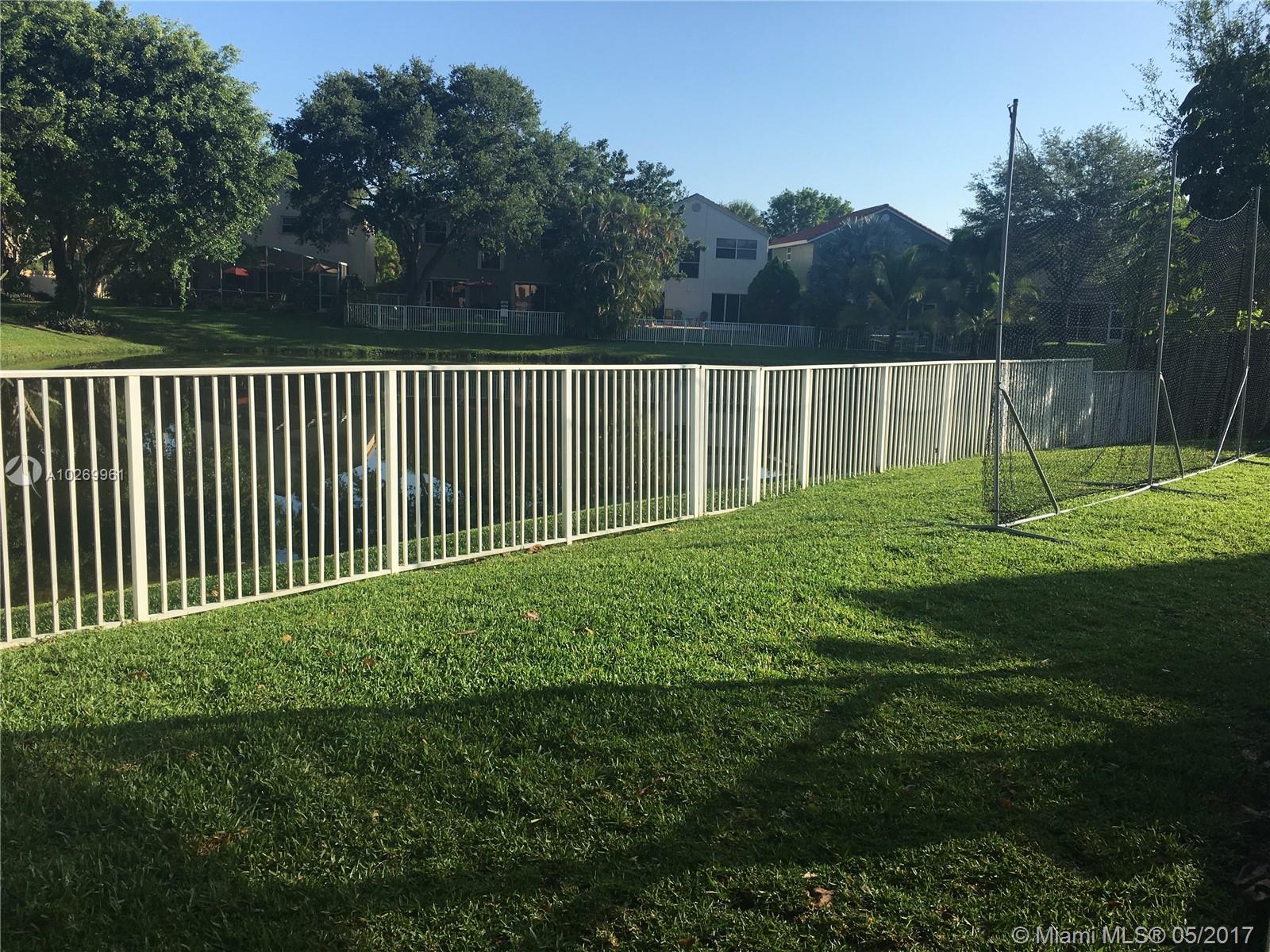 BRIDGEWATER AT PLANTATION - Residential