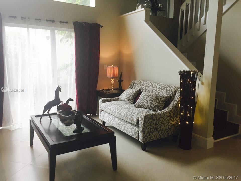 BRIDGEWATER AT PLANTATION - Residential