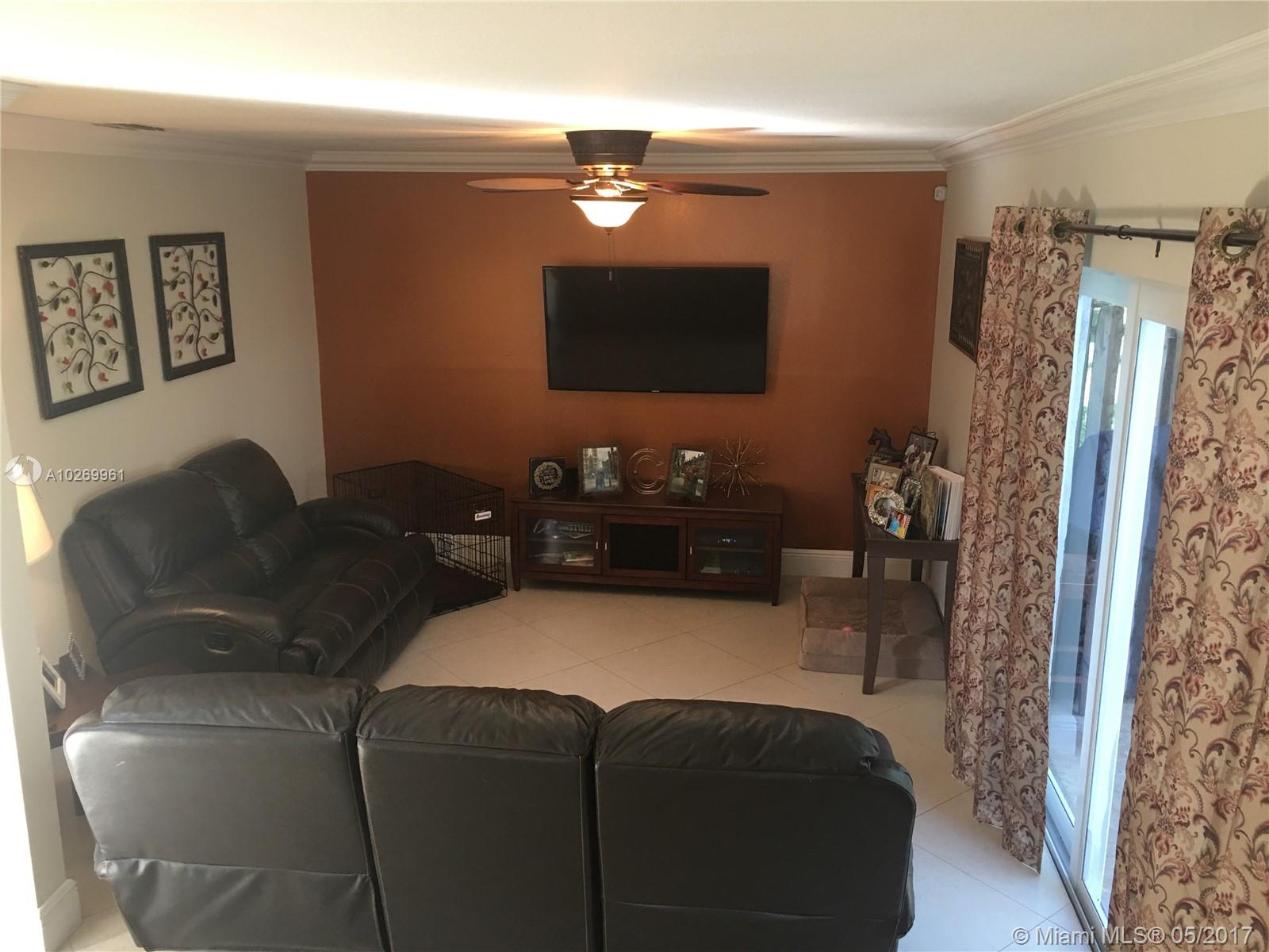 BRIDGEWATER AT PLANTATION - Residential