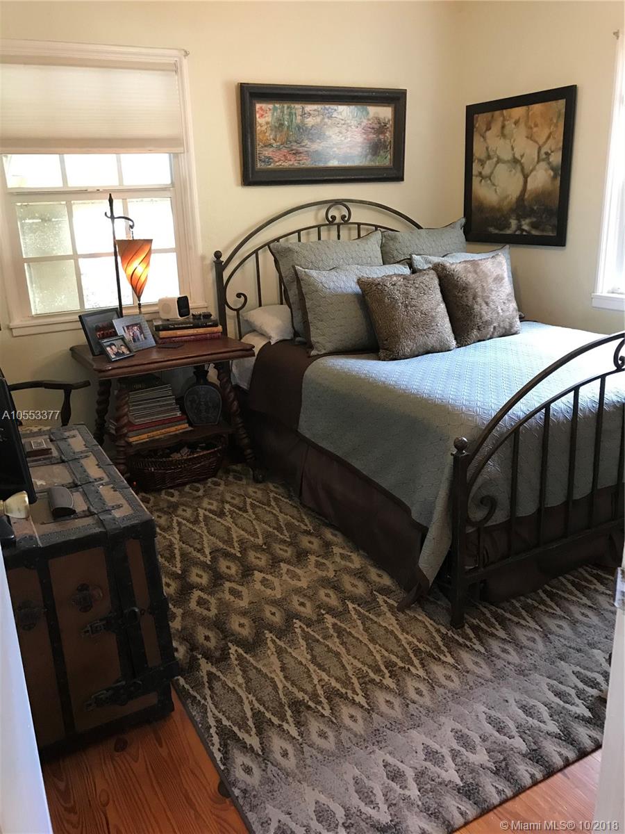 WILTON MANORS UNIT 1 - Residential