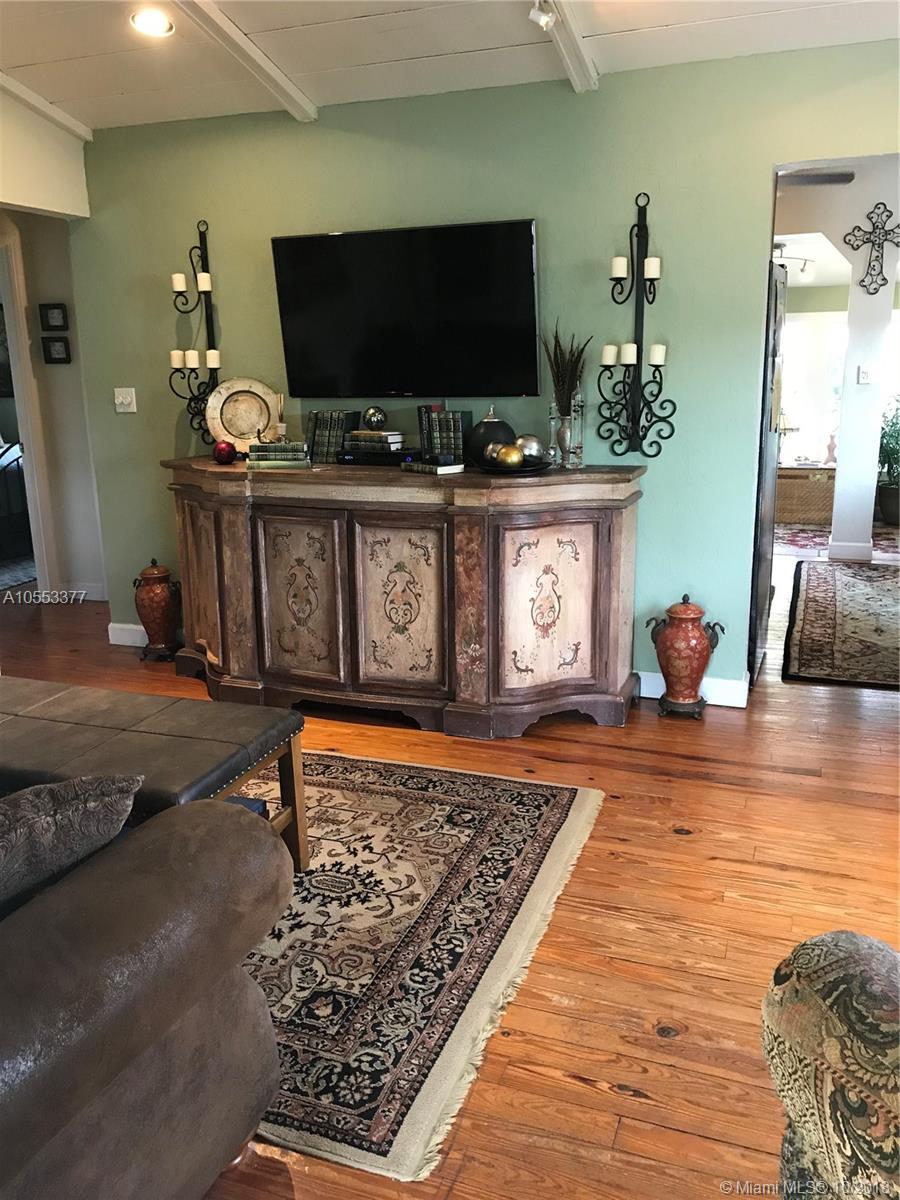 WILTON MANORS UNIT 1 - Residential