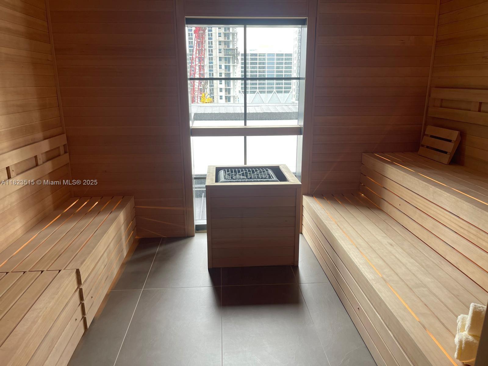 GALE RESIDENCES-NATIIVO - Residential