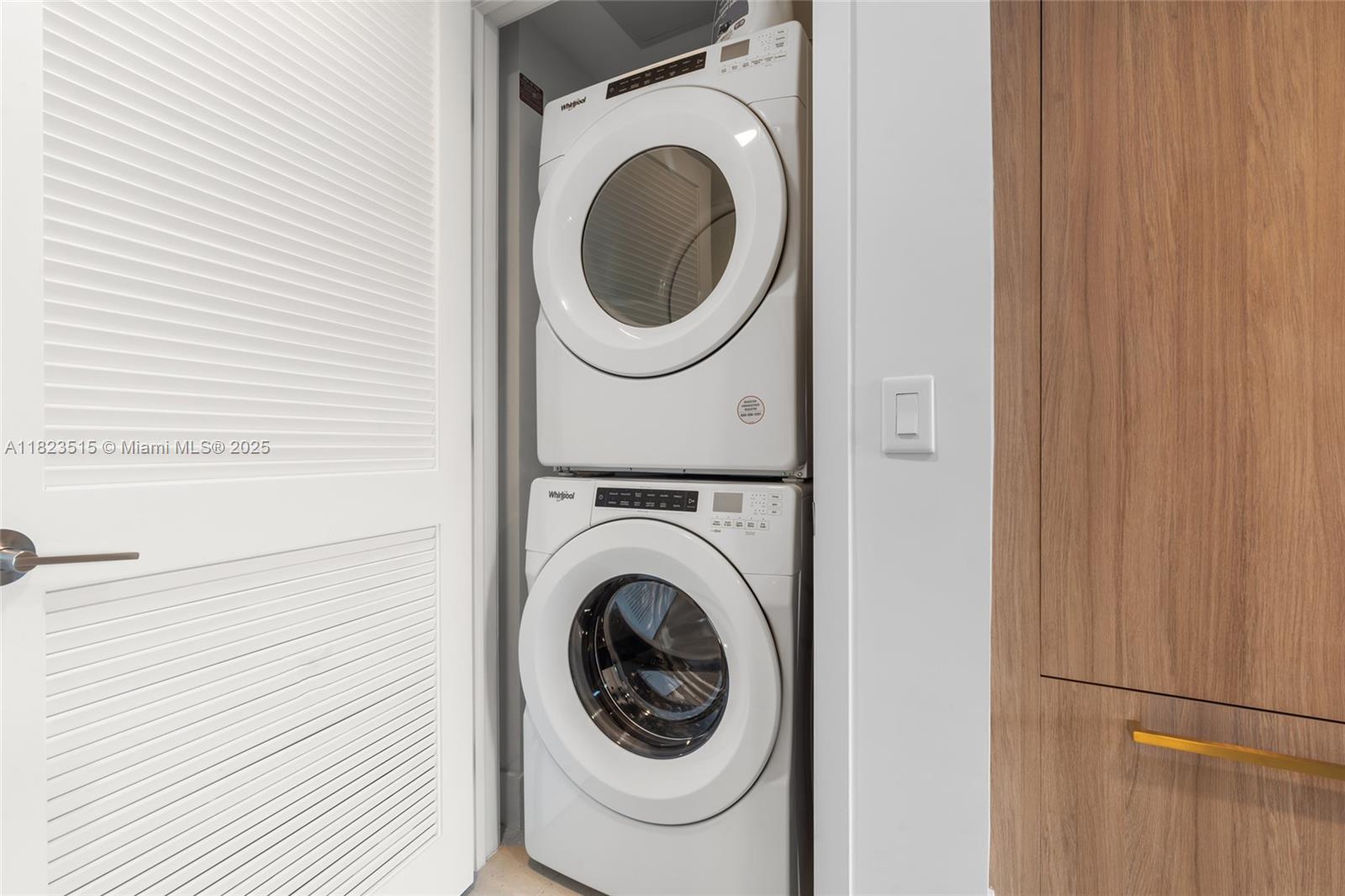 GALE RESIDENCES-NATIIVO - Residential