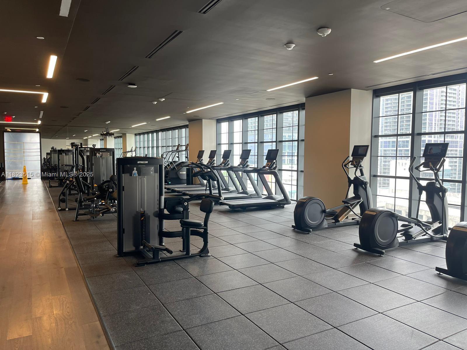 GALE RESIDENCES-NATIIVO - Residential