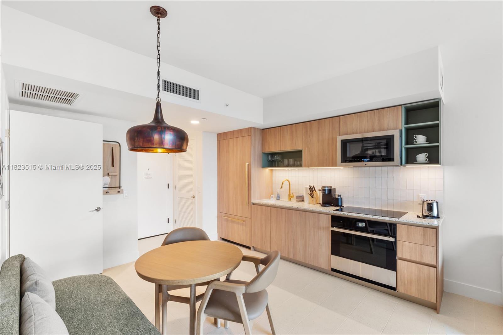 GALE RESIDENCES-NATIIVO - Residential