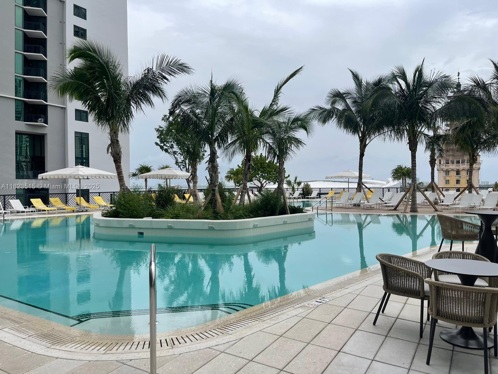 GALE RESIDENCES-NATIIVO - Residential