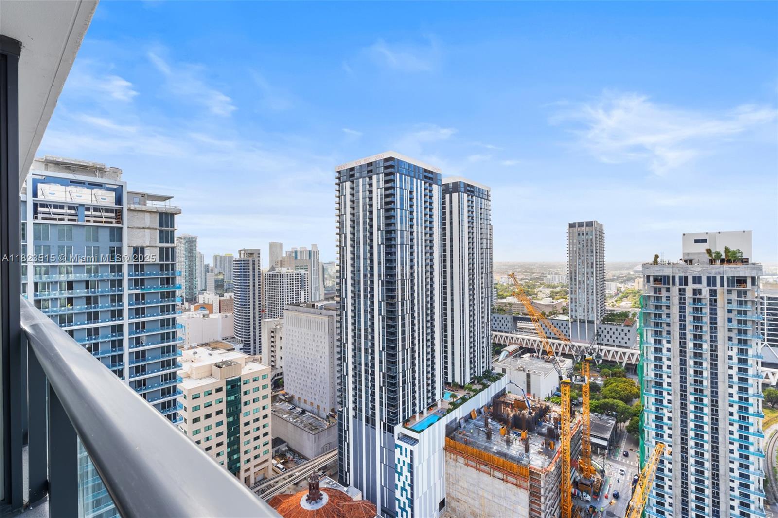 GALE RESIDENCES-NATIIVO - Residential