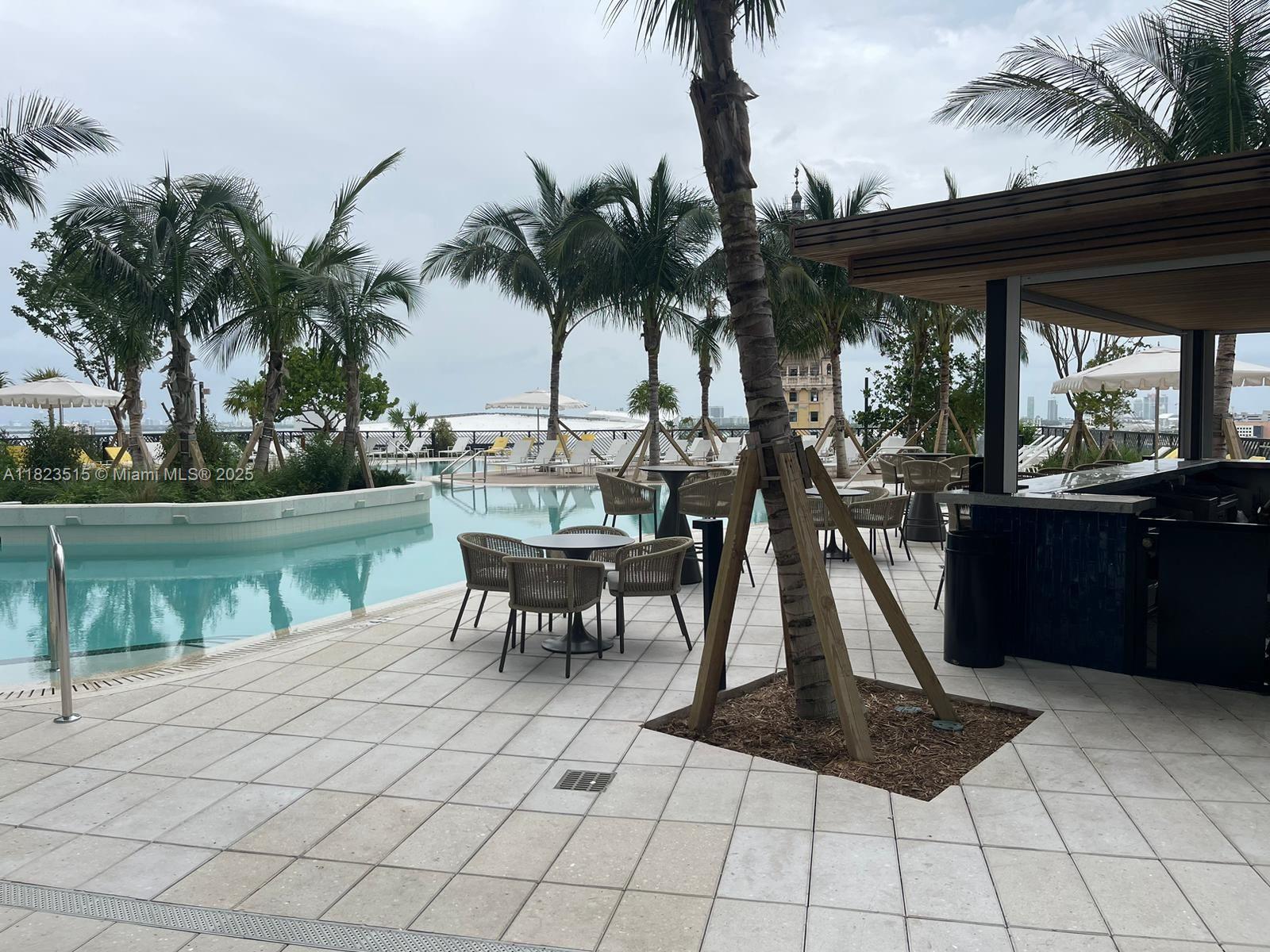 GALE RESIDENCES-NATIIVO - Residential