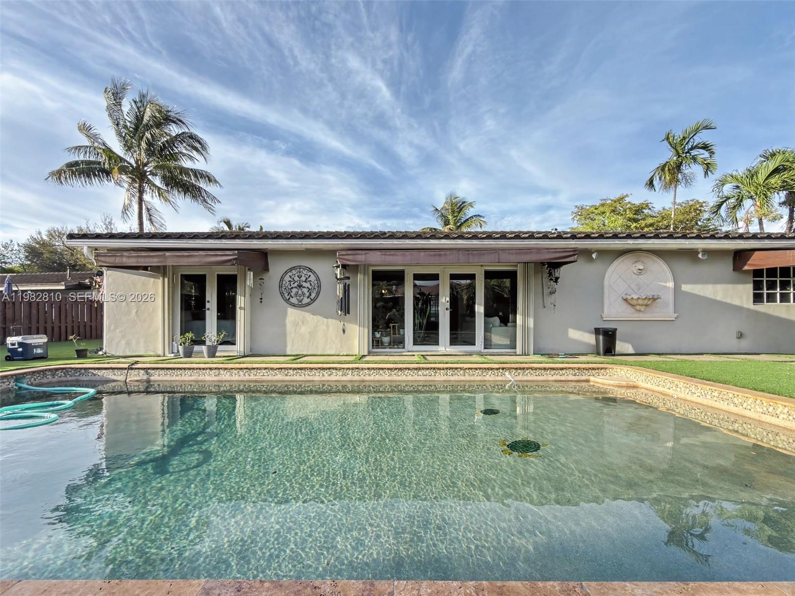 MIAMI LAKES SEC 4 - Residential