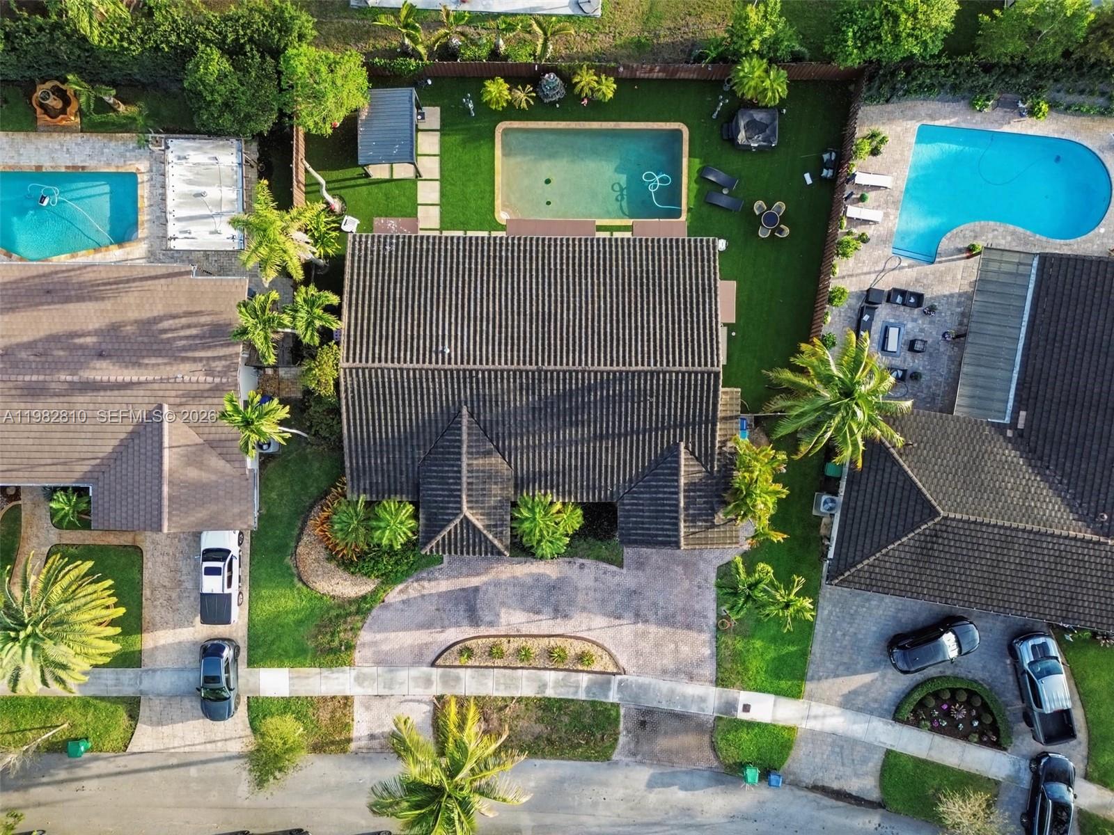 MIAMI LAKES SEC 4 - Residential