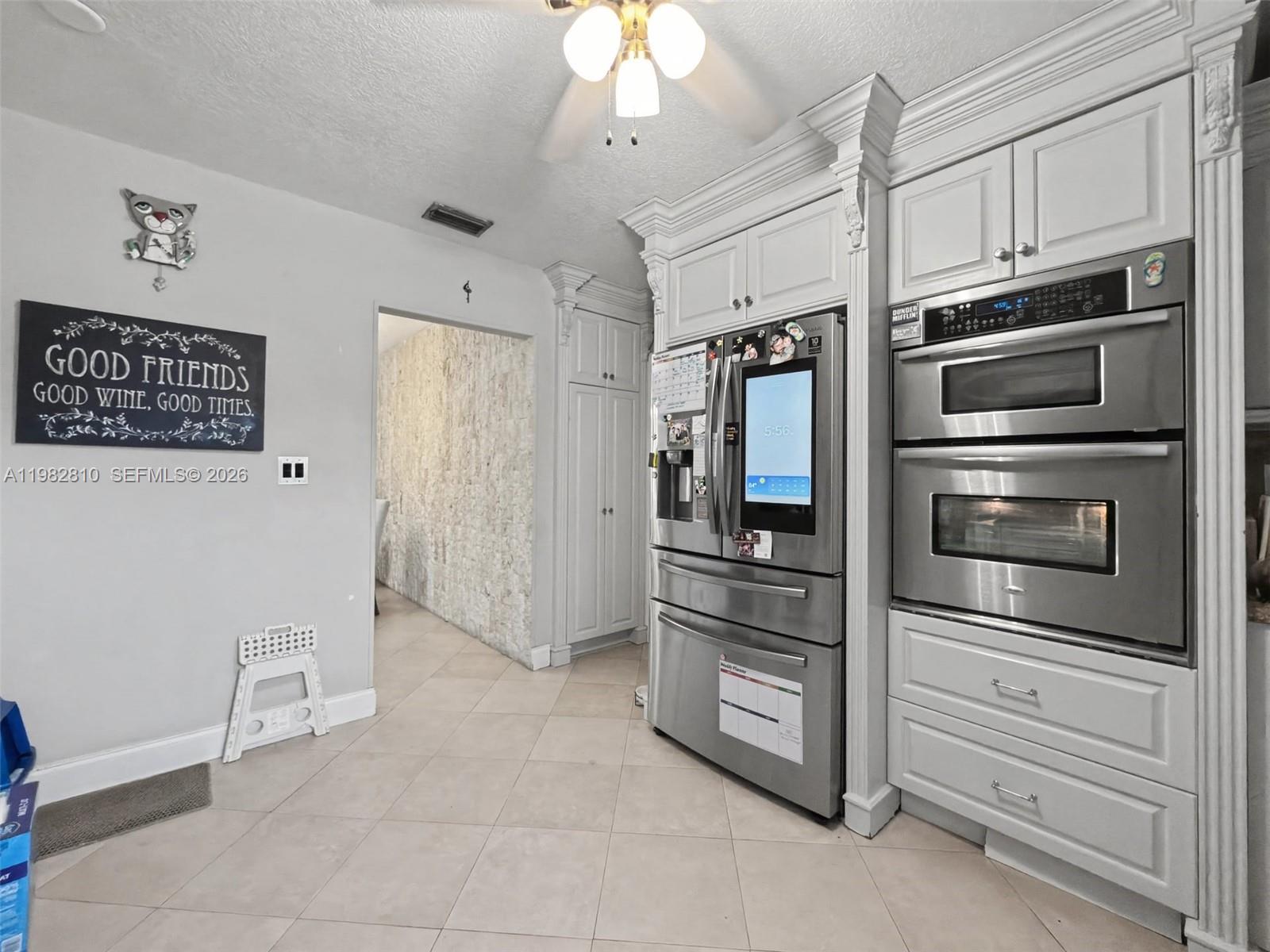 MIAMI LAKES SEC 4 - Residential