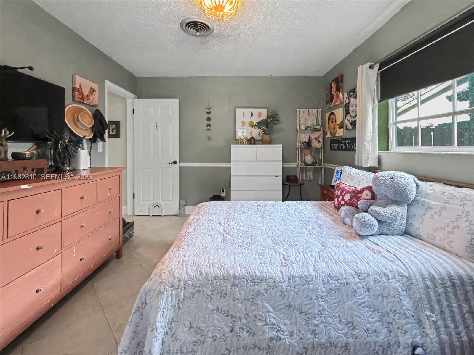 MIAMI LAKES SEC 4 - Residential