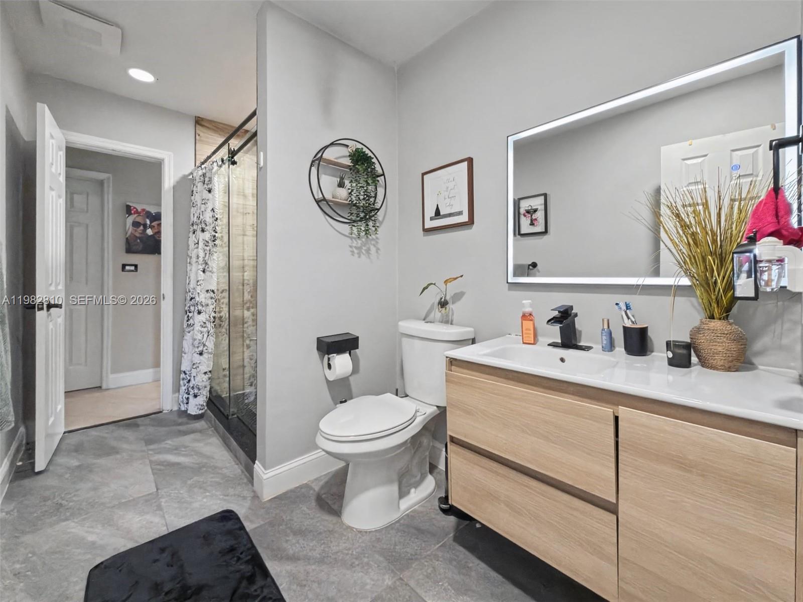 MIAMI LAKES SEC 4 - Residential