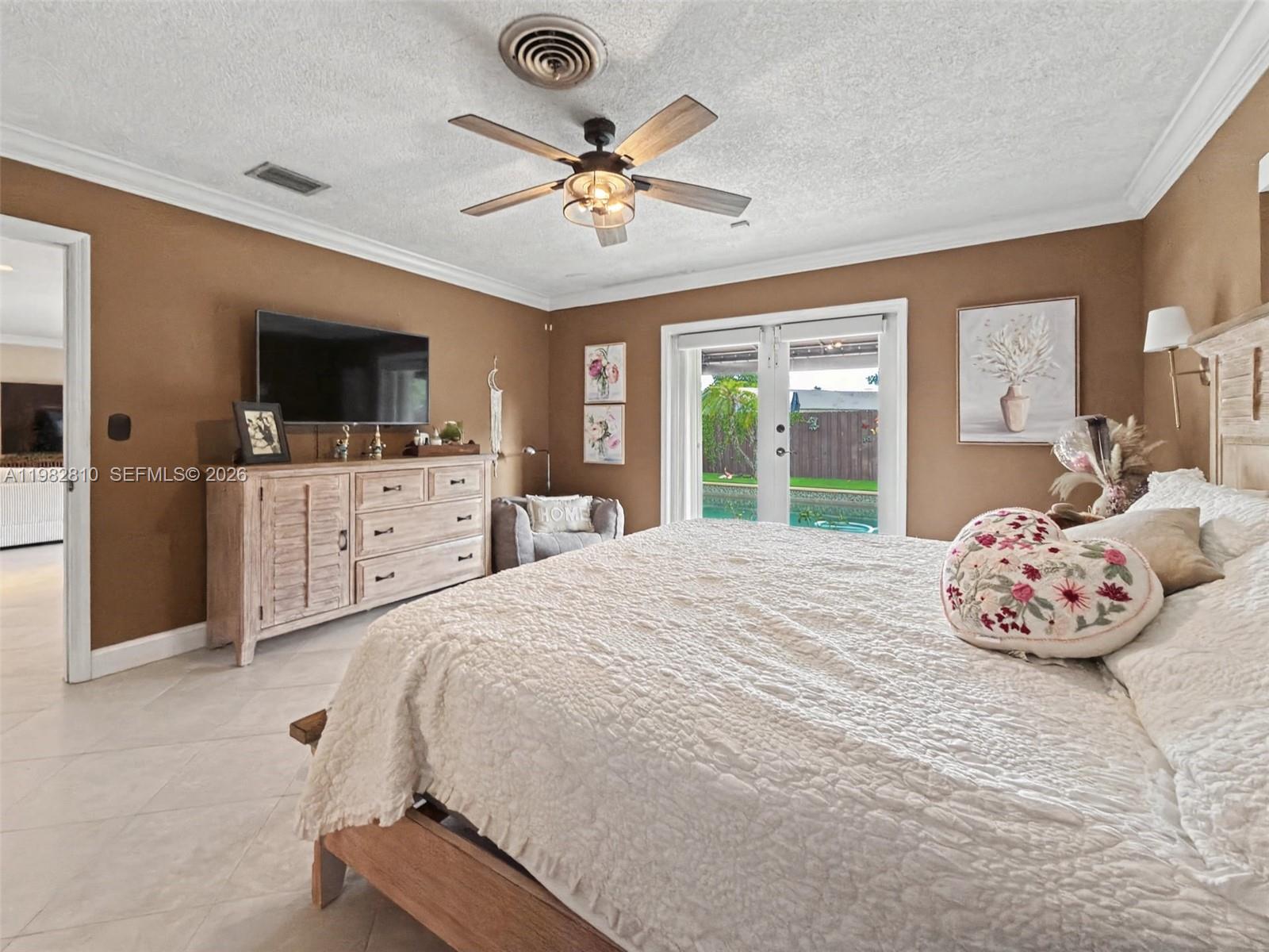 MIAMI LAKES SEC 4 - Residential