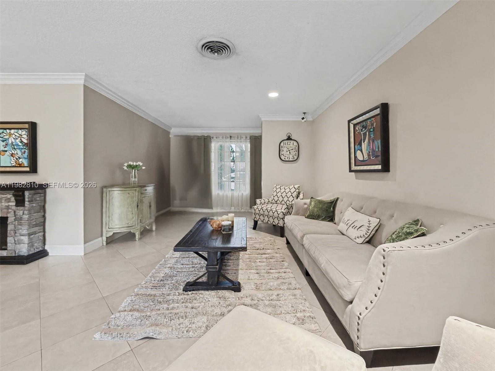 MIAMI LAKES SEC 4 - Residential