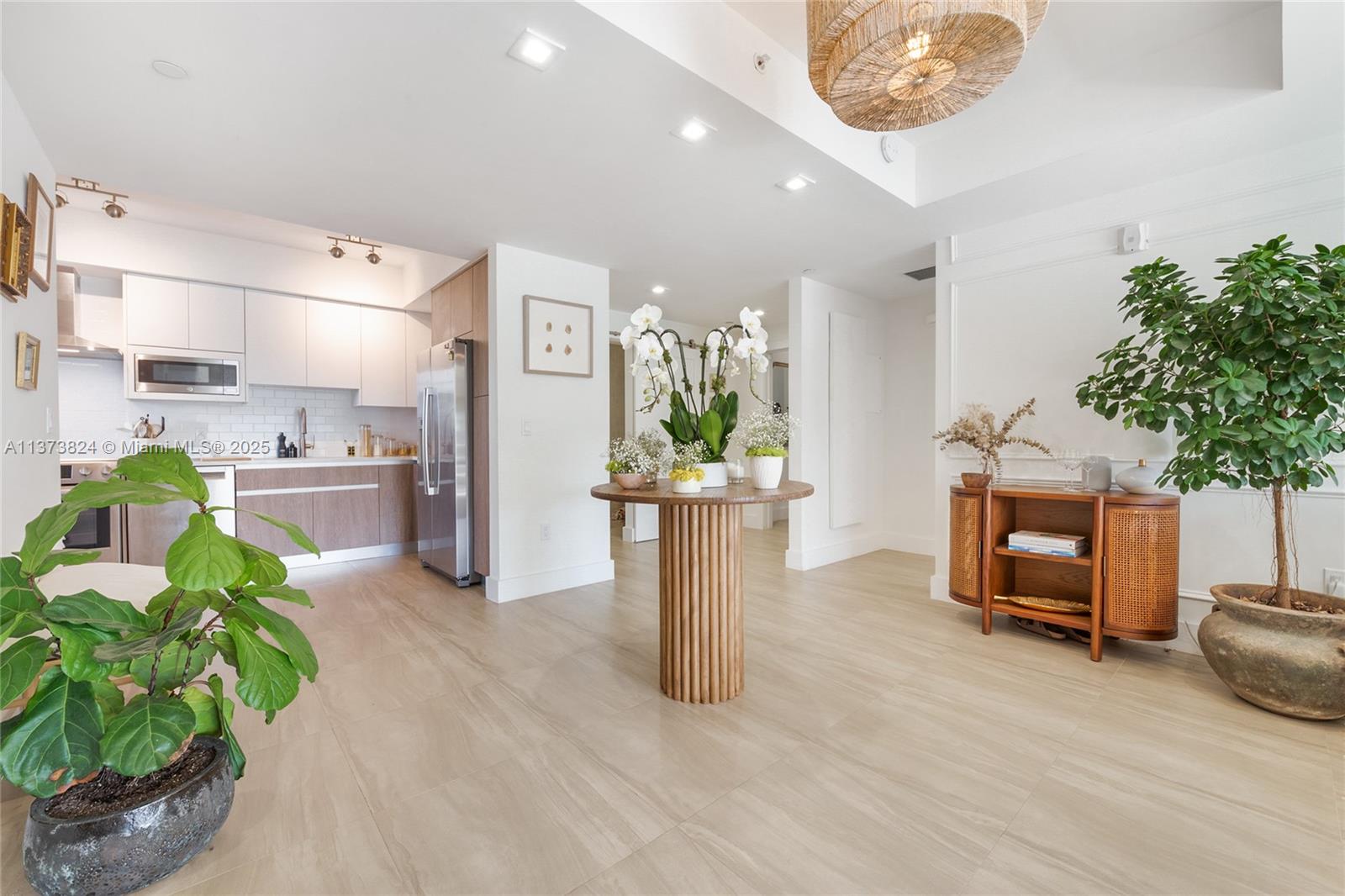 C GAB DOUGLAS SEC - Residential