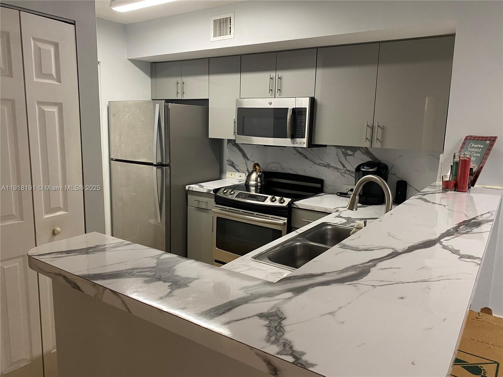 DEVONAIRE CONDO AT PEMBRO - Residential Lease