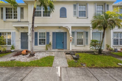 Photo of 4904 SW 31st Ter, Dania Beach, FL 33312 (MLS # A12098783)