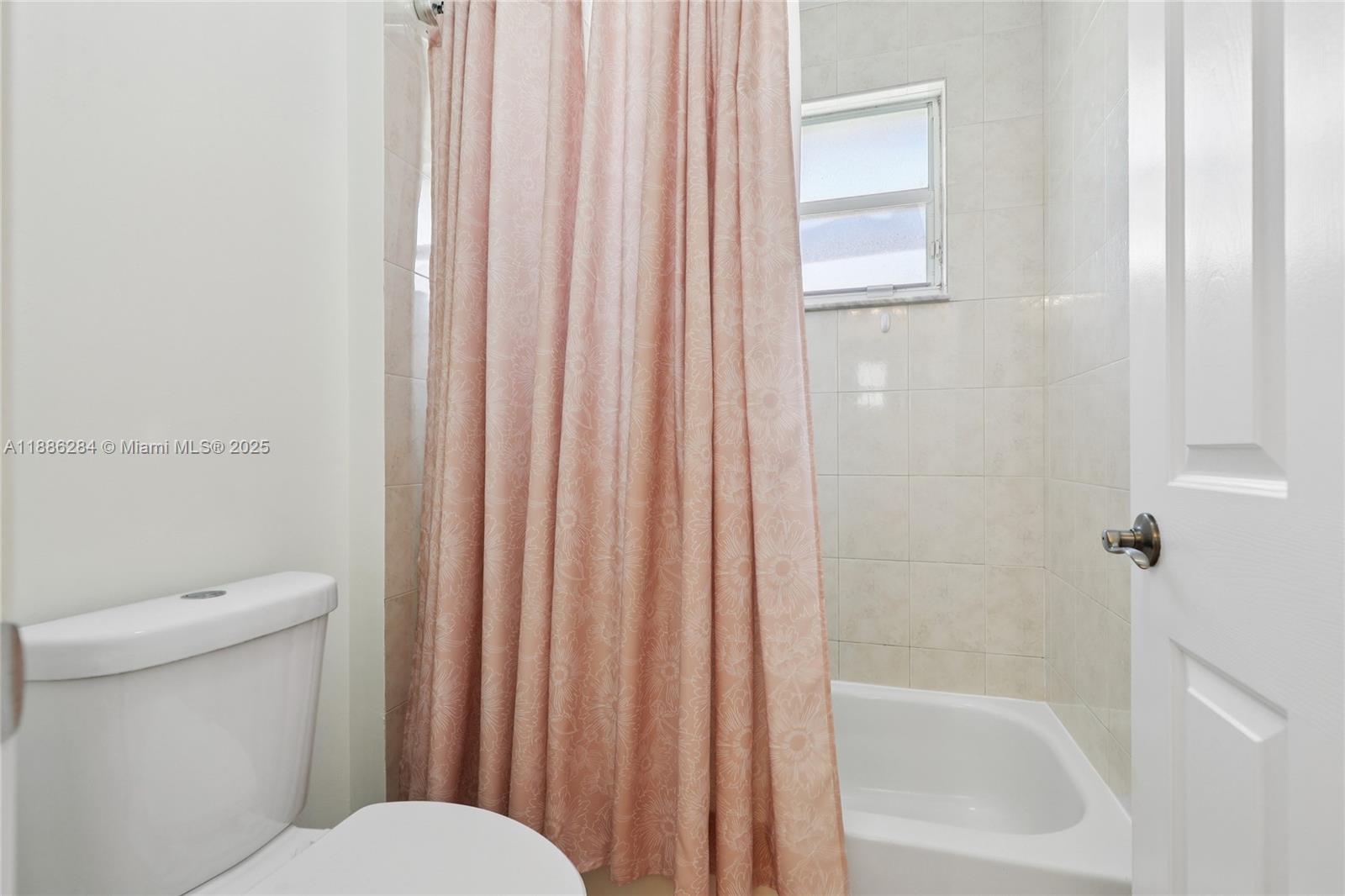 SUNSET LAKES PLAT ONE - Residential