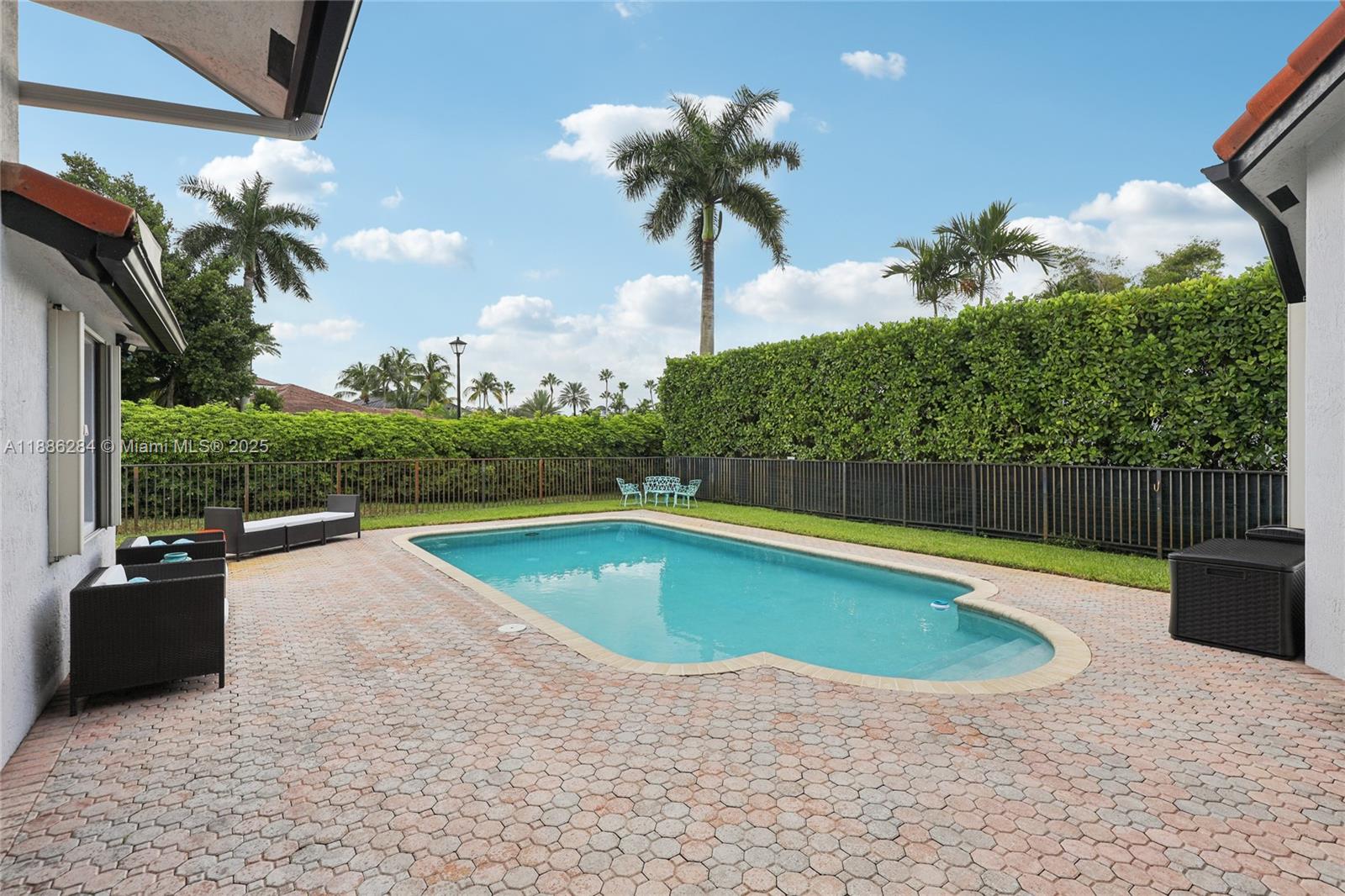 SUNSET LAKES PLAT ONE - Residential
