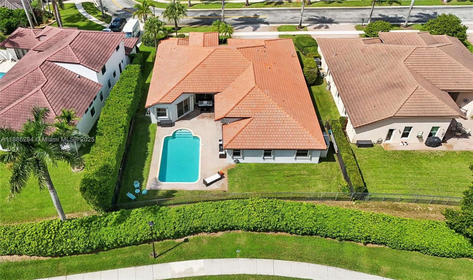 SUNSET LAKES PLAT ONE - Residential