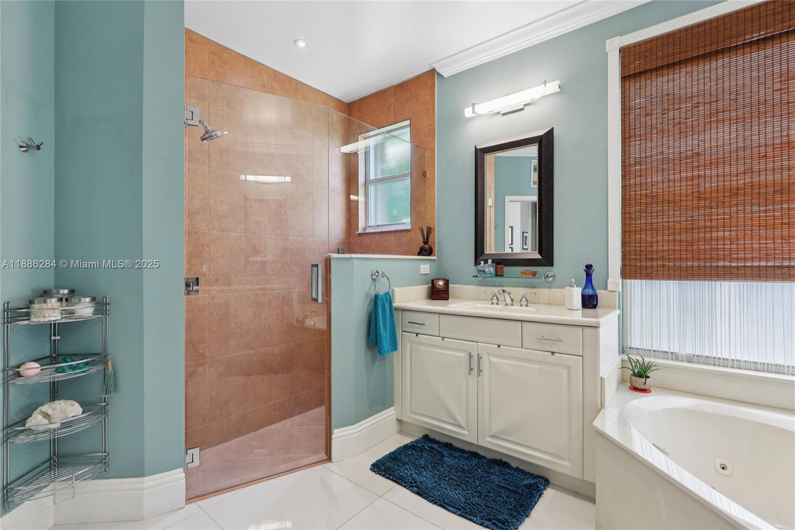 SUNSET LAKES PLAT ONE - Residential