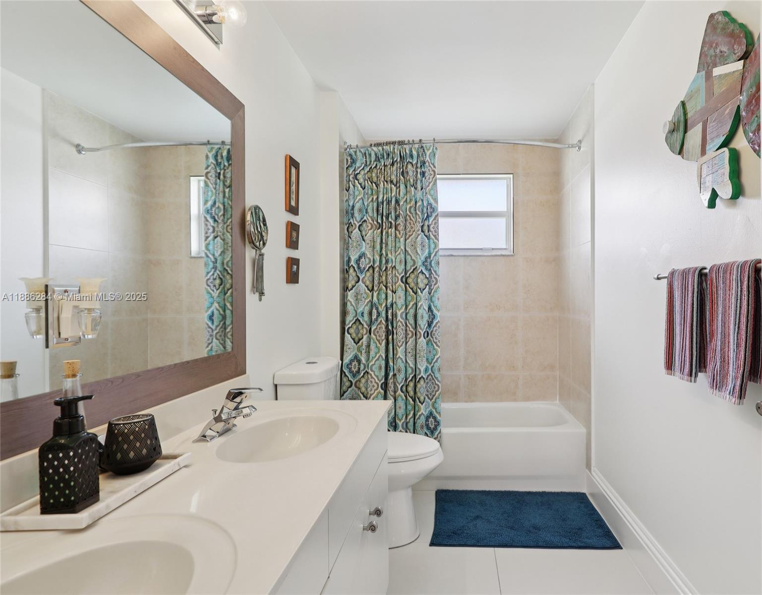 SUNSET LAKES PLAT ONE - Residential