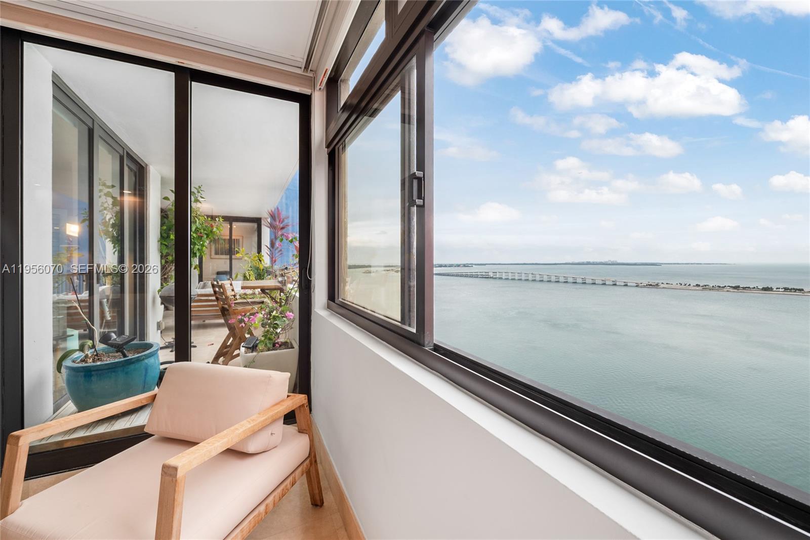 VILLA REGINA CONDO - Residential