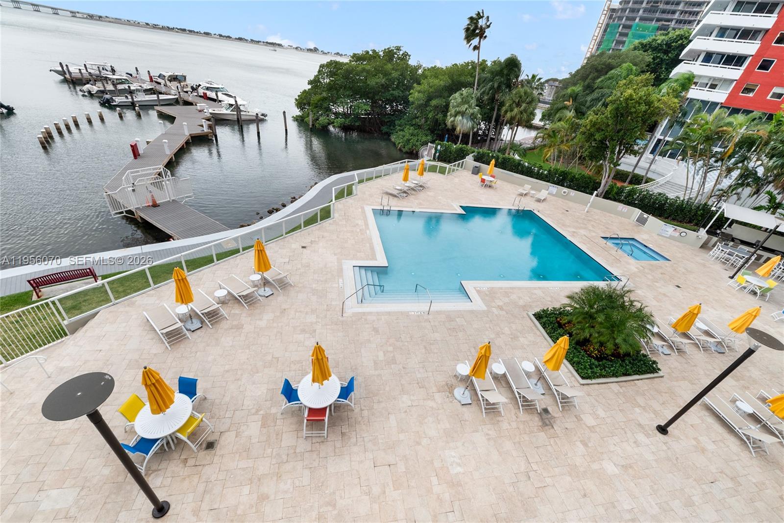 VILLA REGINA CONDO - Residential