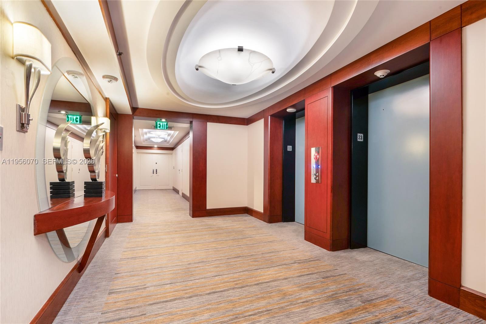 VILLA REGINA CONDO - Residential