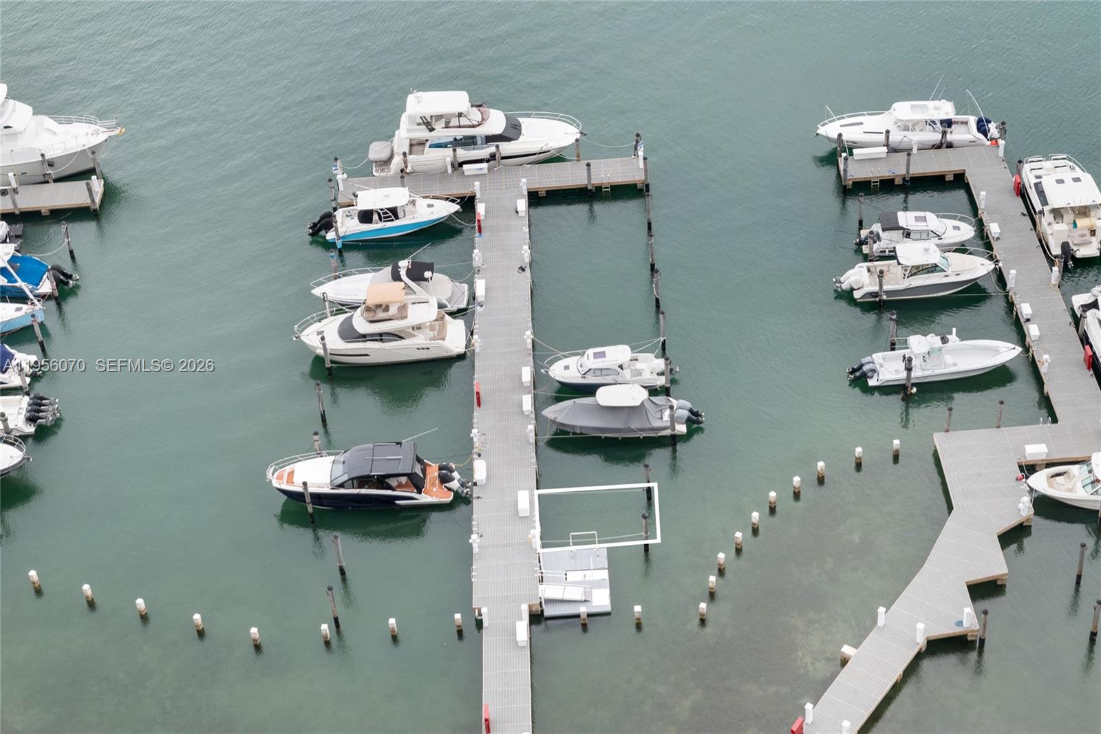 VILLA REGINA CONDO - Residential