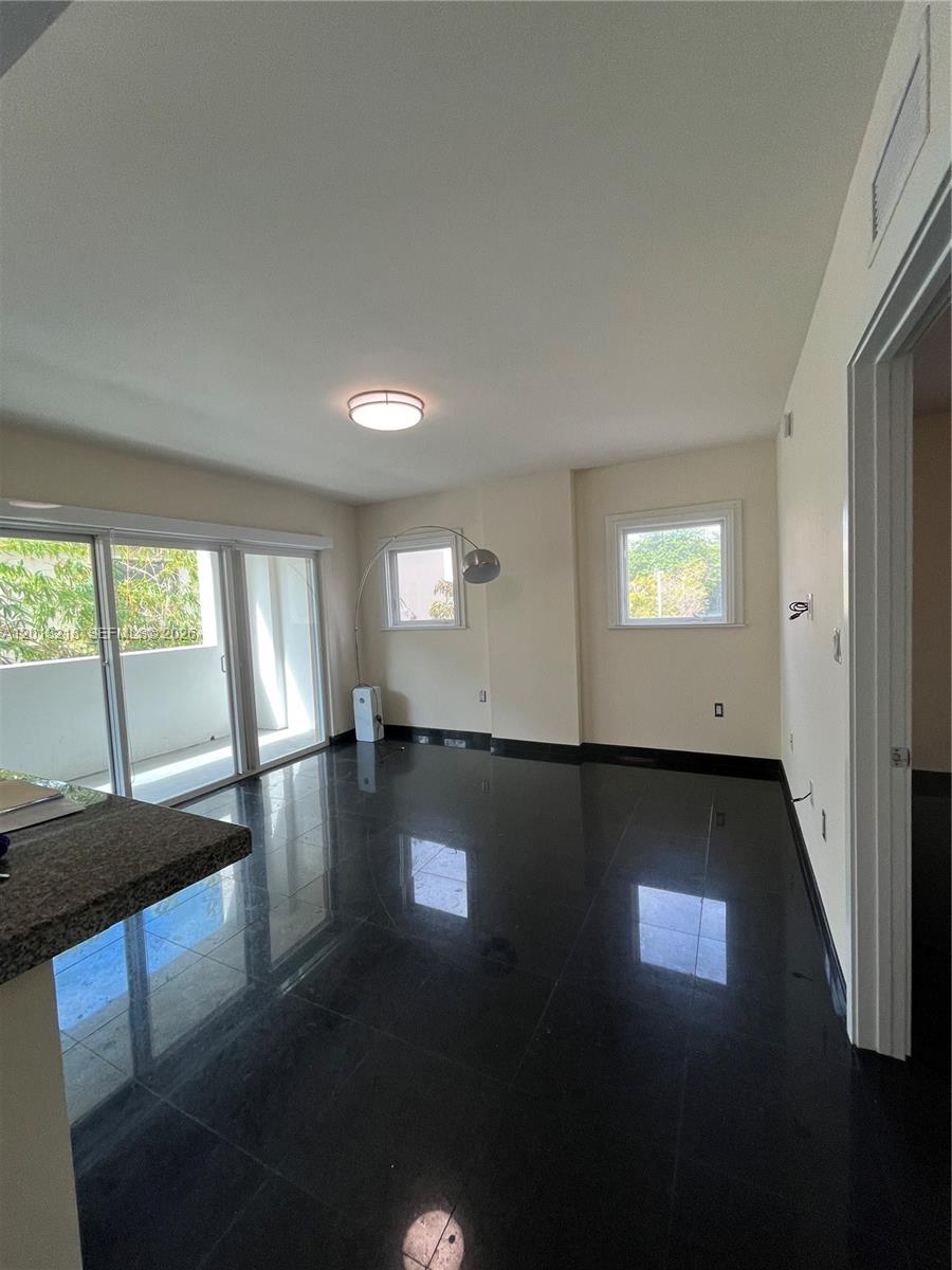 VILLAGGIO IN THE GROVE TO - Residential Lease