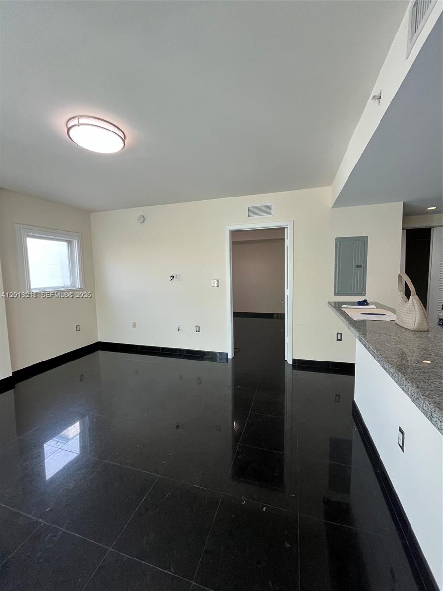VILLAGGIO IN THE GROVE TO - Residential Lease