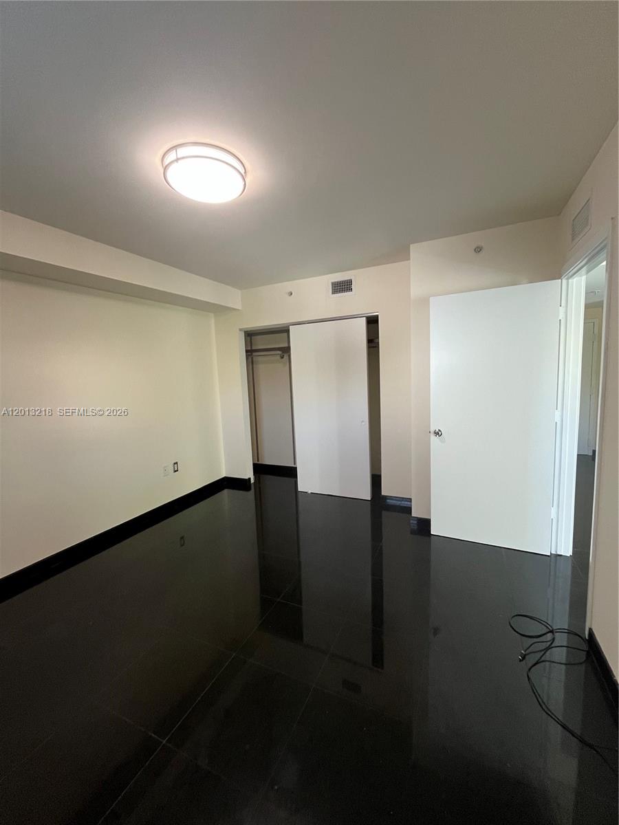 VILLAGGIO IN THE GROVE TO - Residential Lease