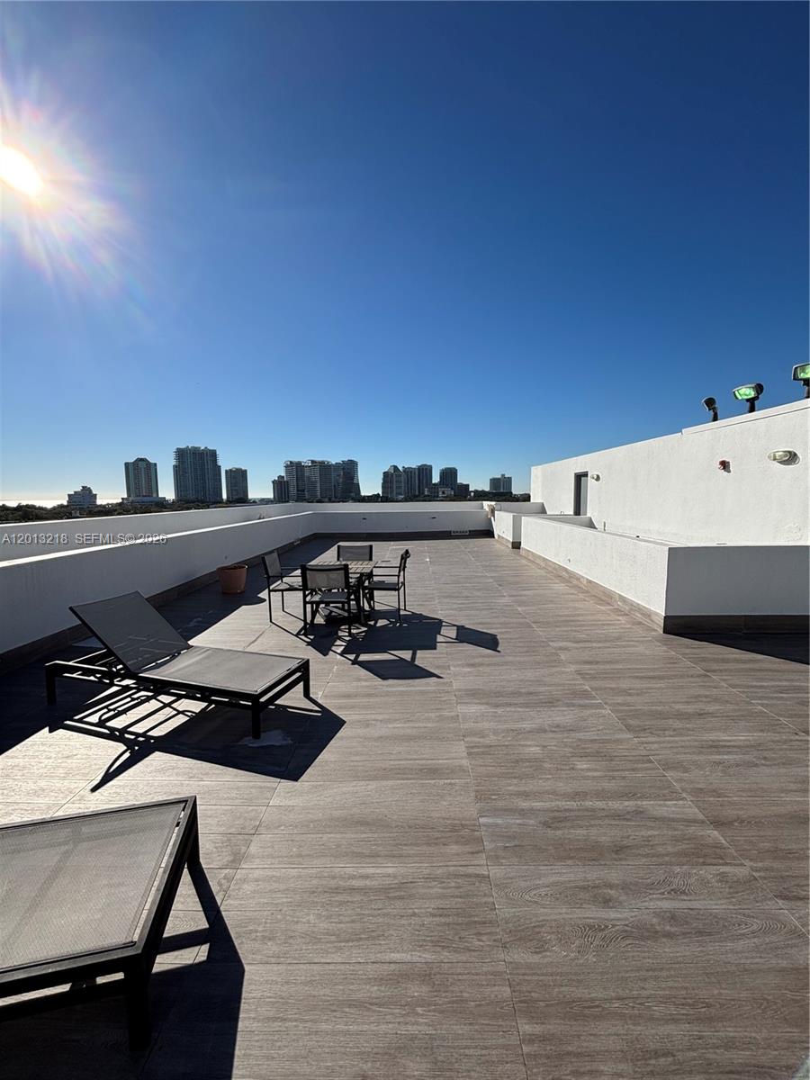 VILLAGGIO IN THE GROVE TO - Residential Lease