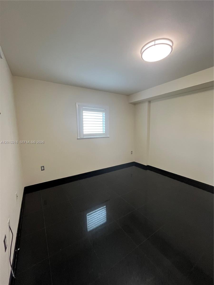 VILLAGGIO IN THE GROVE TO - Residential Lease