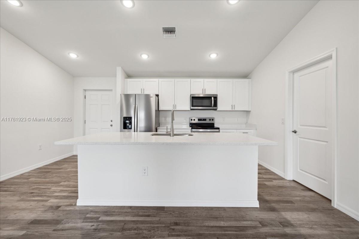 2104 NW 16th PL