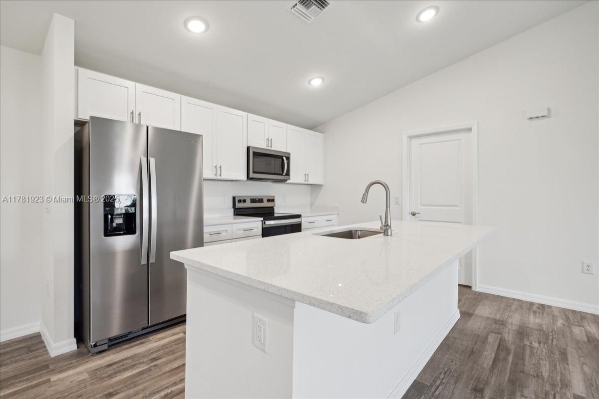 2104 NW 16th PL