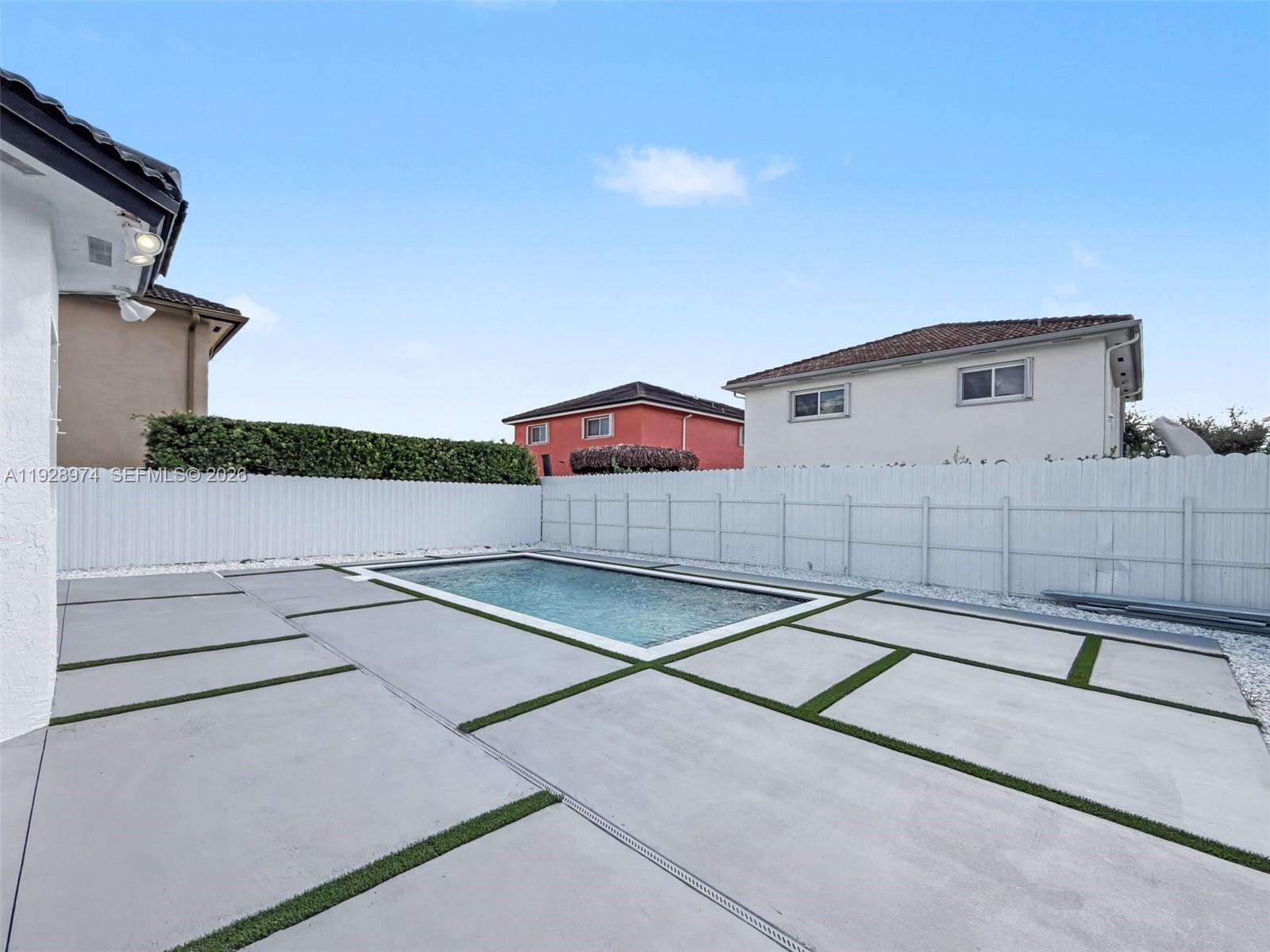 KAYLA S PLACE - Residential