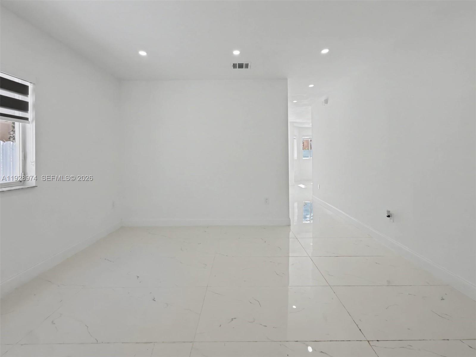 KAYLA S PLACE - Residential