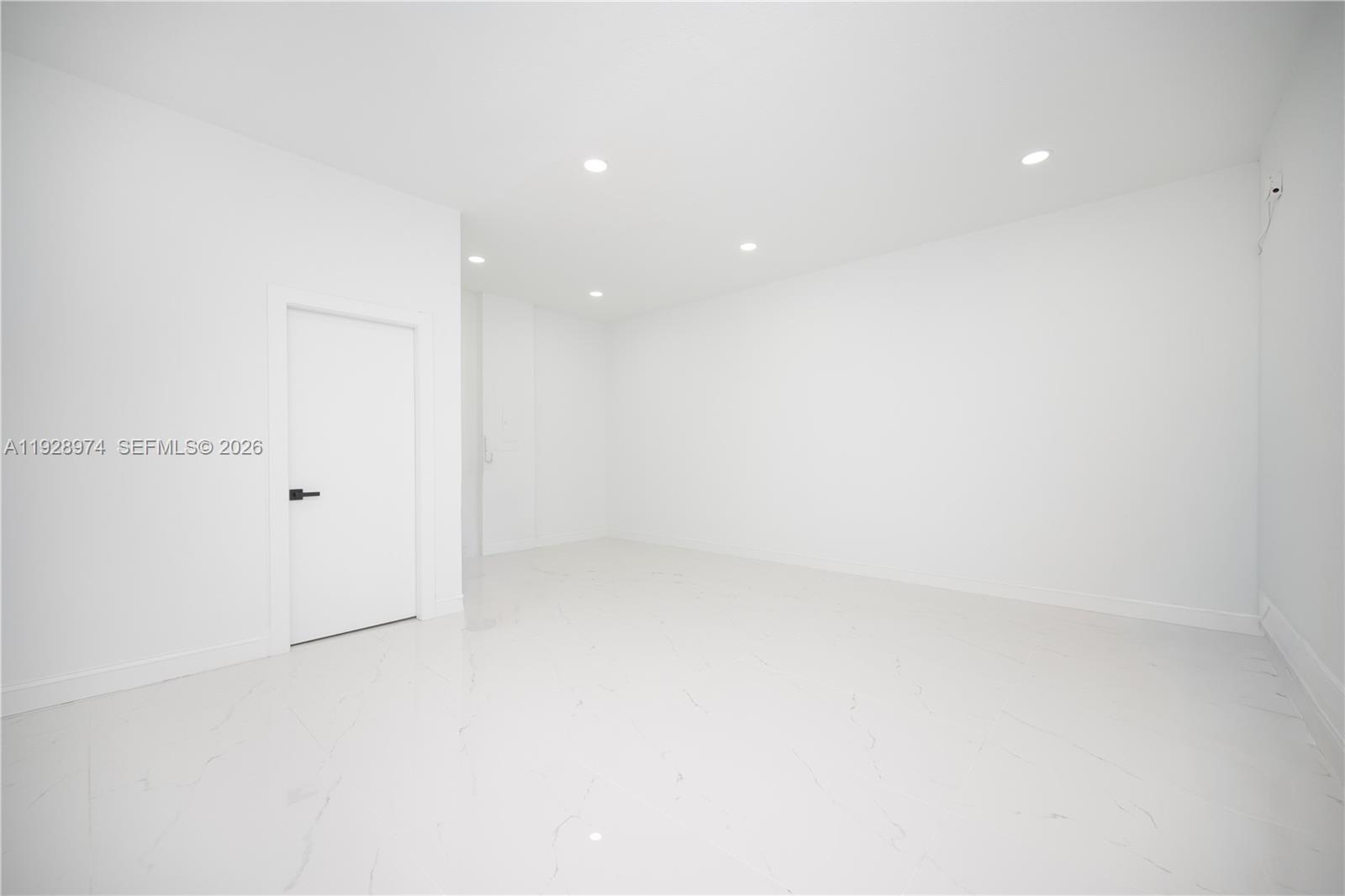 KAYLA S PLACE - Residential